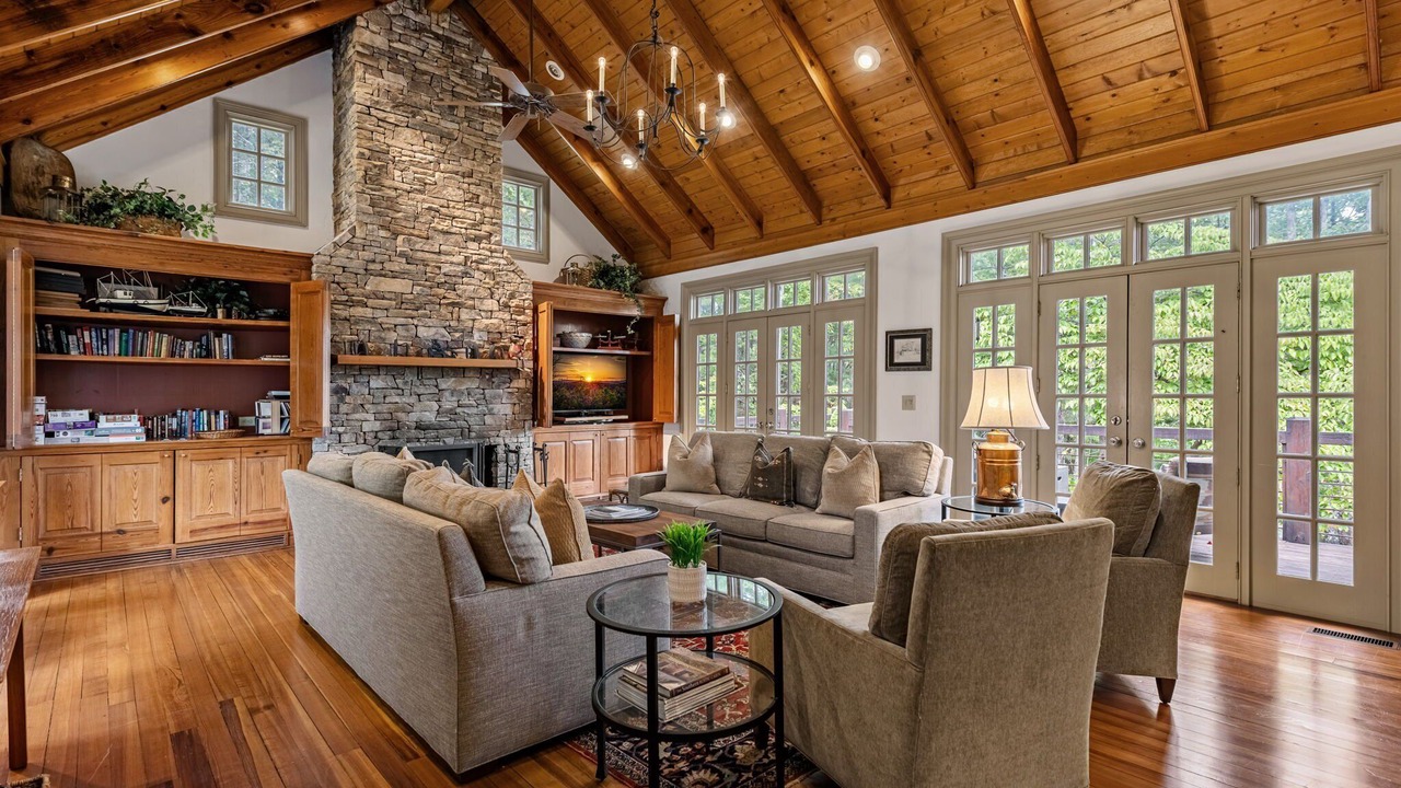 Photo of Livingroom in Blue Ridge