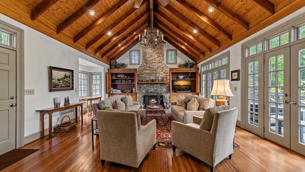 Photo of Livingroom in Blue Ridge