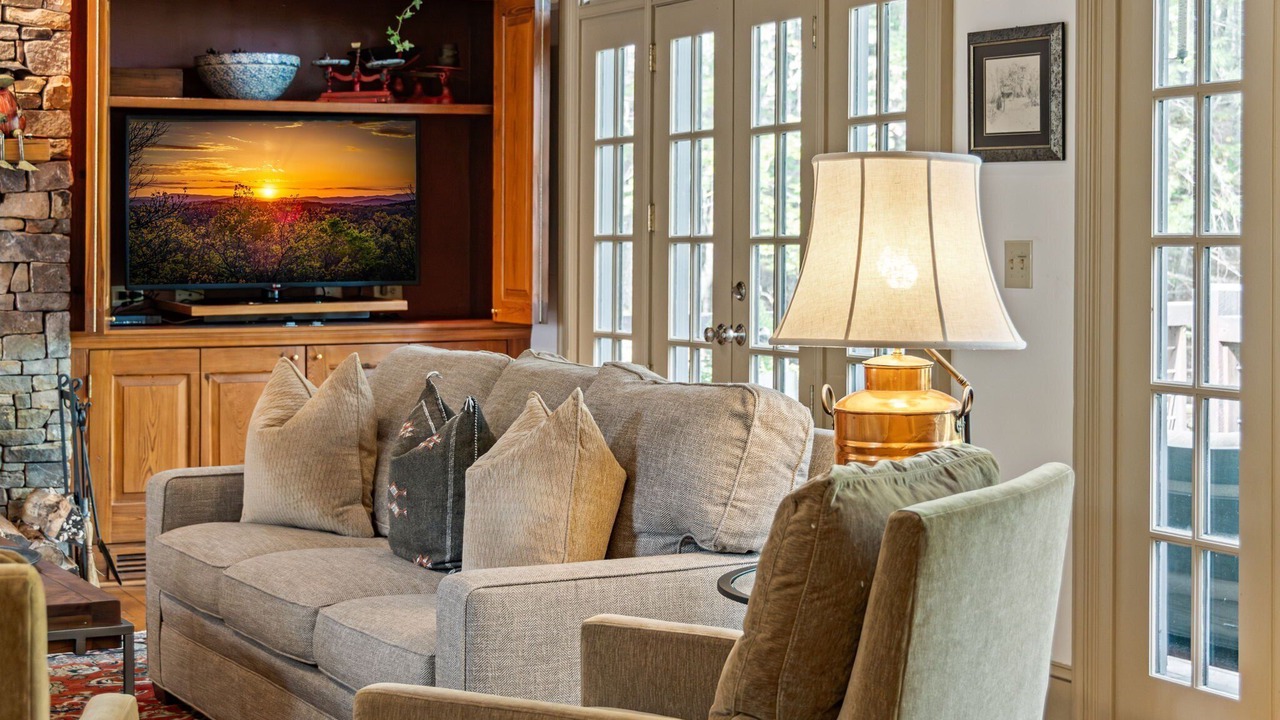 Photo of Livingroom in Blue Ridge