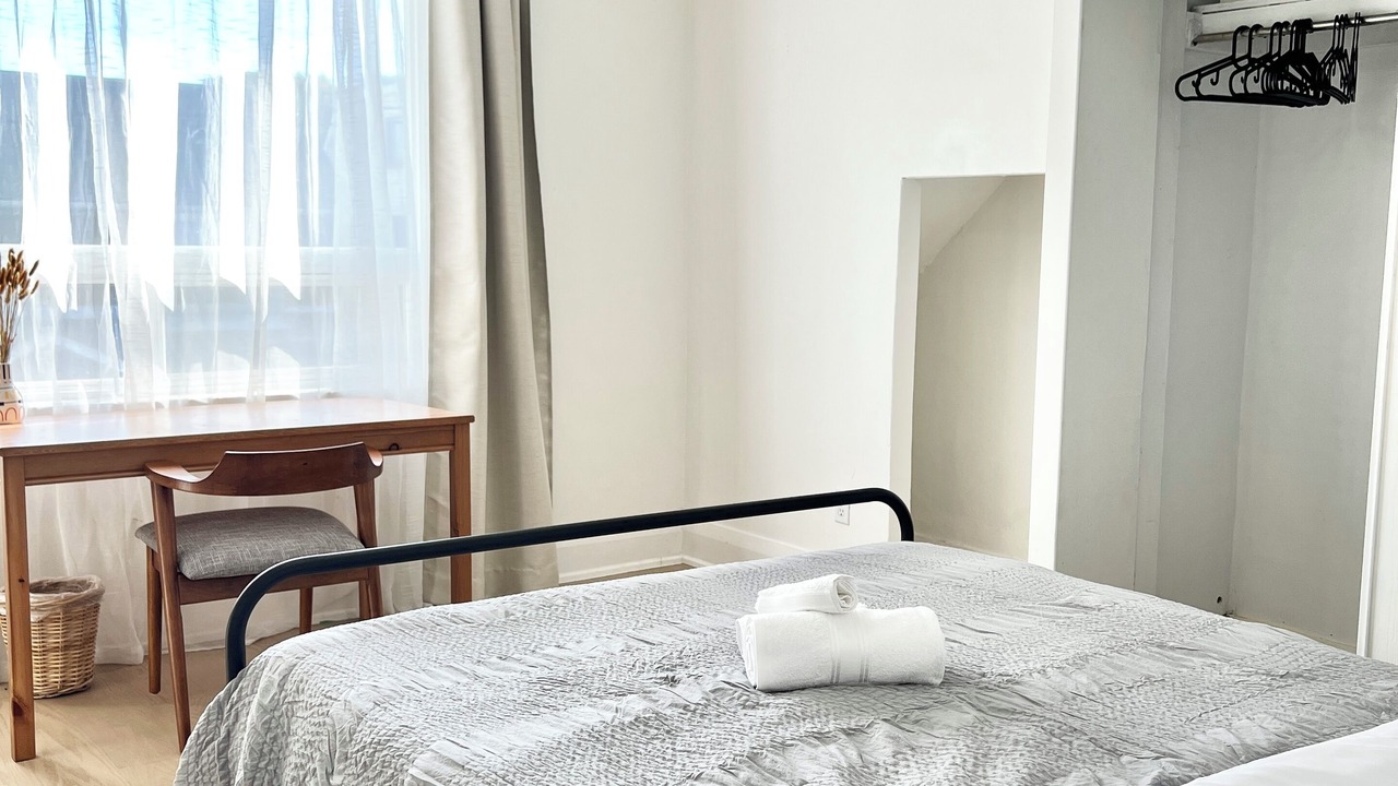 Photo of Bedroom in East Danforth