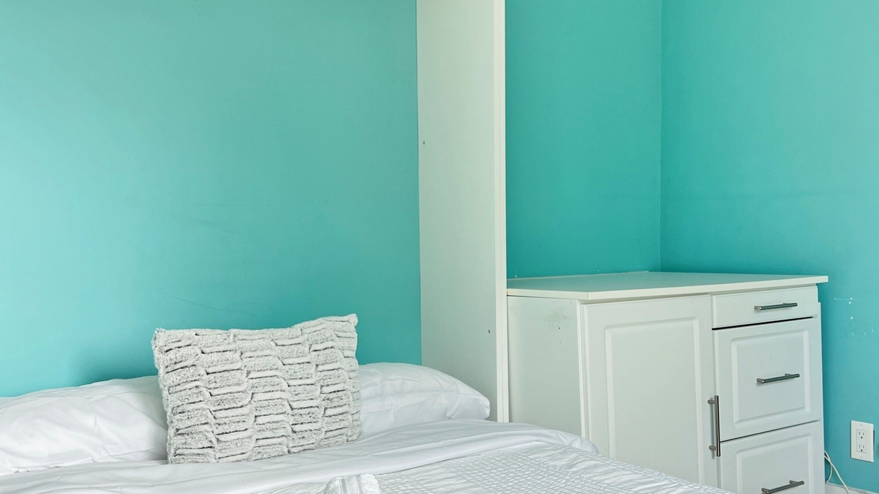 Photo of Bedroom in East Danforth