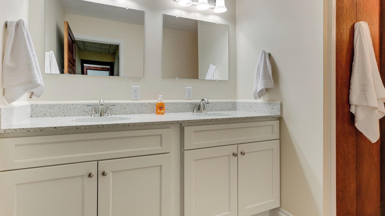 Photo of Bathroom in Gettysburg