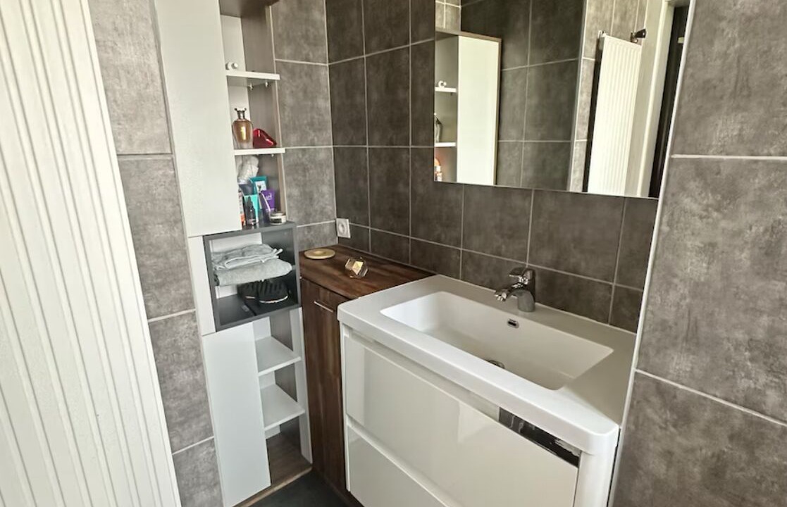 Photo of Bathroom in Fleury-les-Aubrais