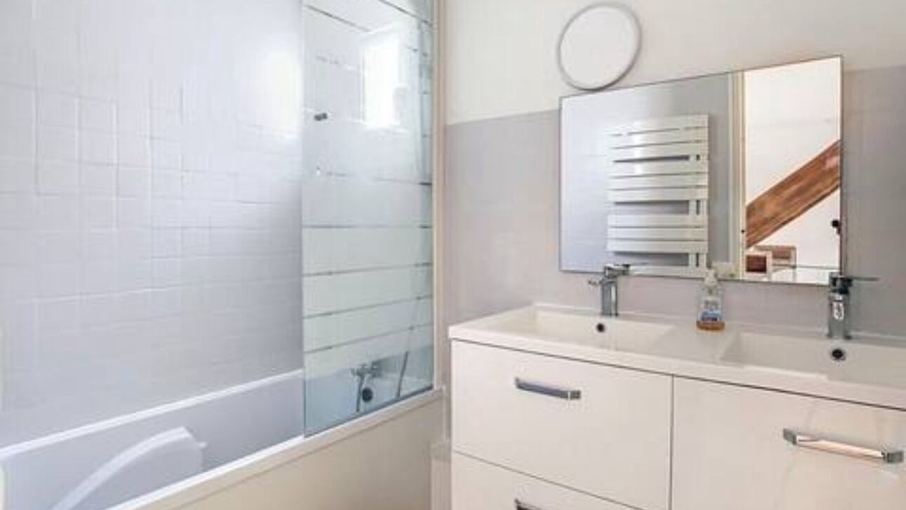 Photo of Bathroom in Le Cres