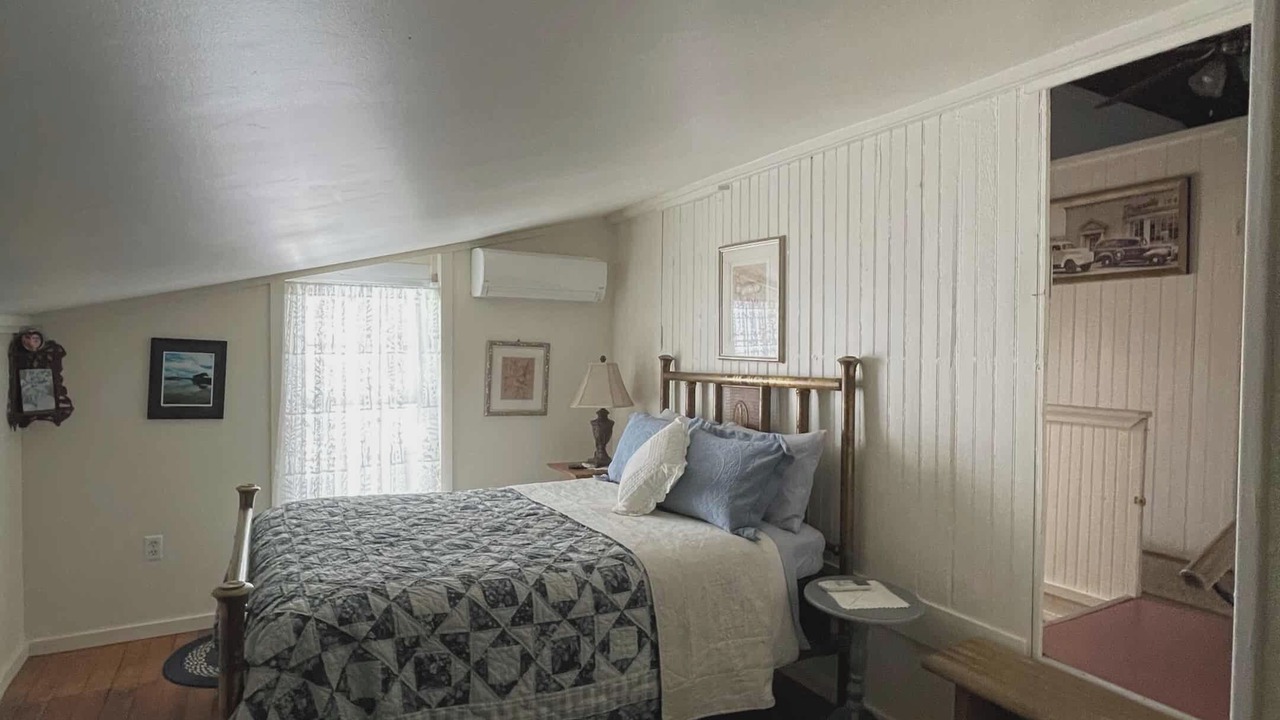 Photo of Bedroom in Mount Gretna Heights