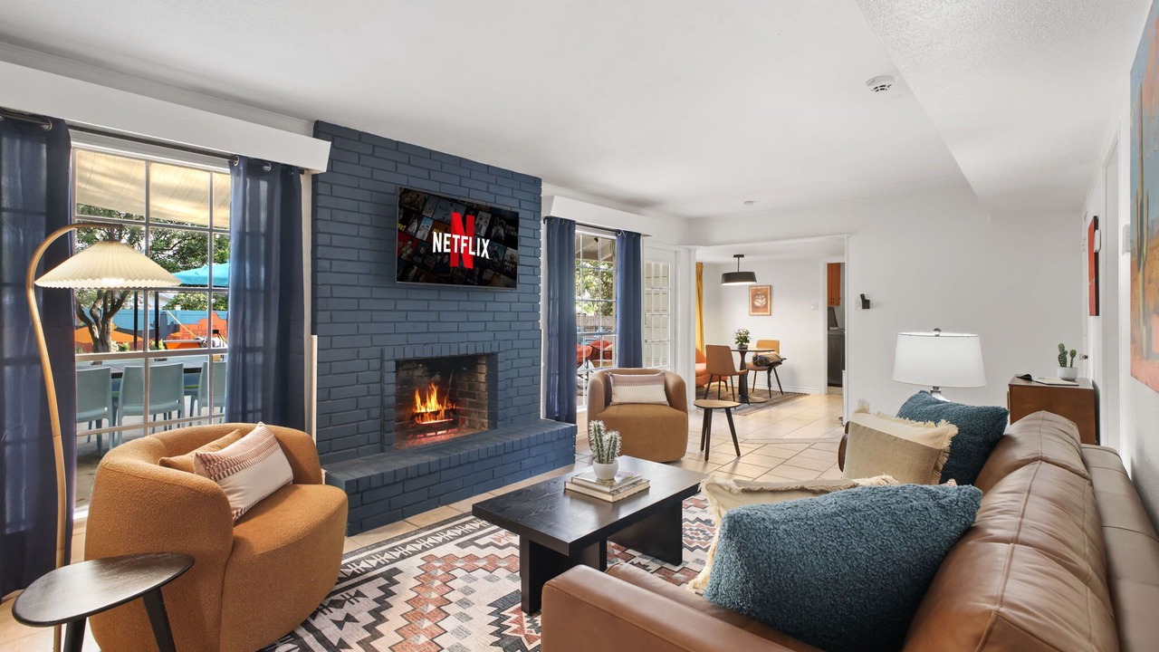Photo of Livingroom in Medical Center District