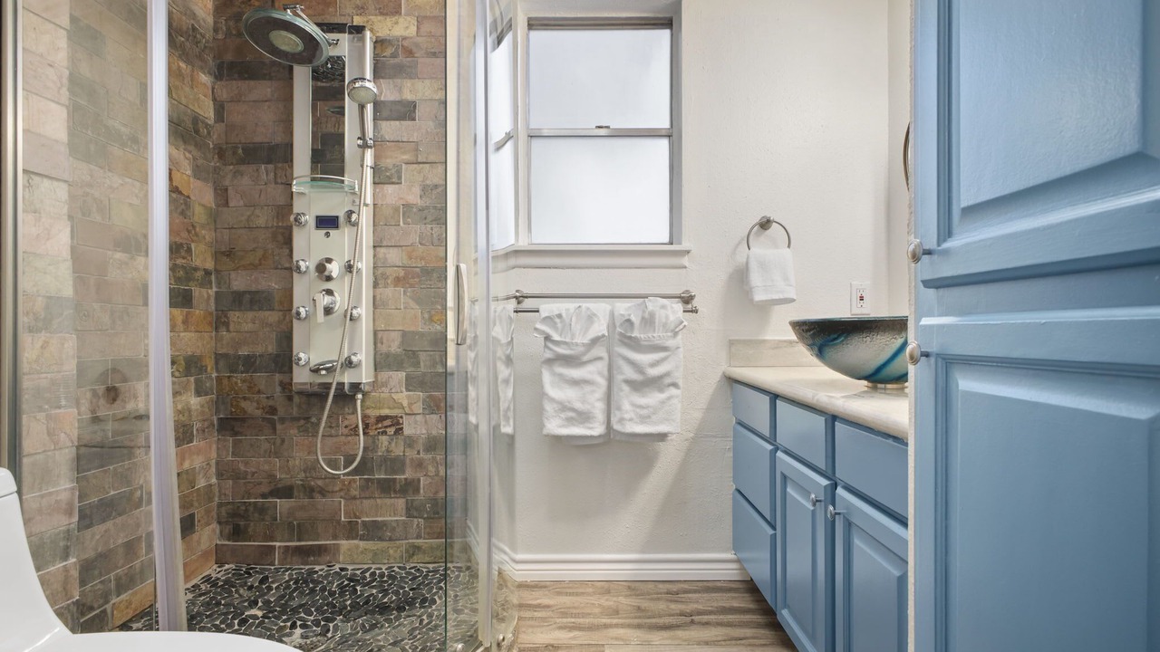 Photo of Bathroom in Medical Center District