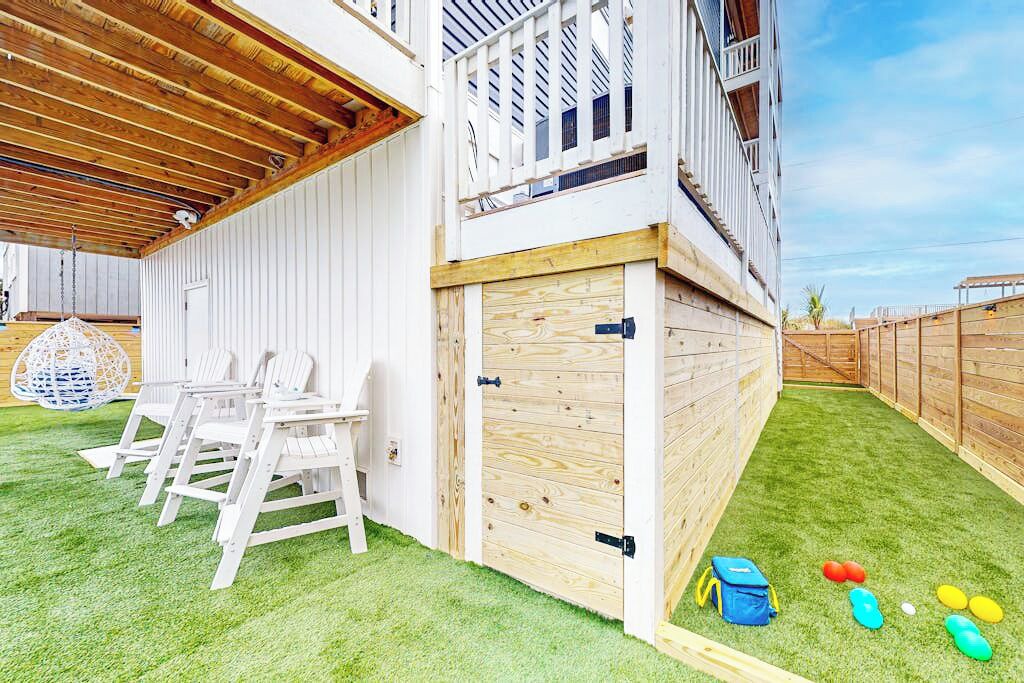 Photo of Patio Balcony in Surf City