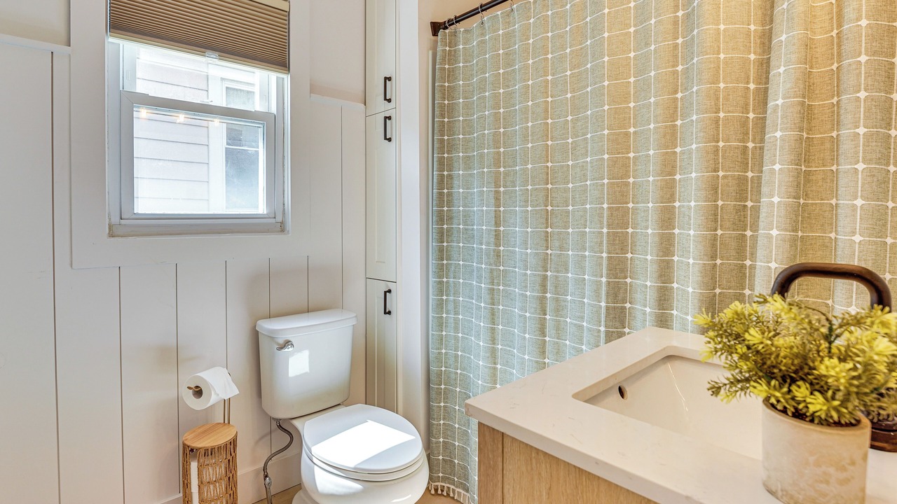 Photo of Bathroom in Lansing