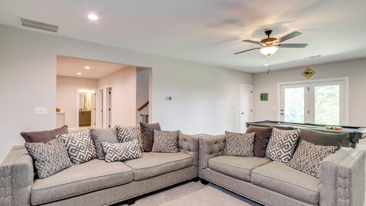 Photo of Livingroom in Blairsville