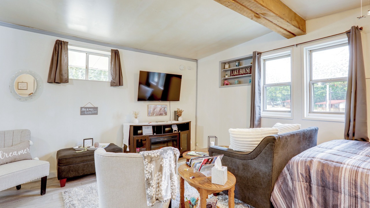 Photo of Livingroom in Mountain Home