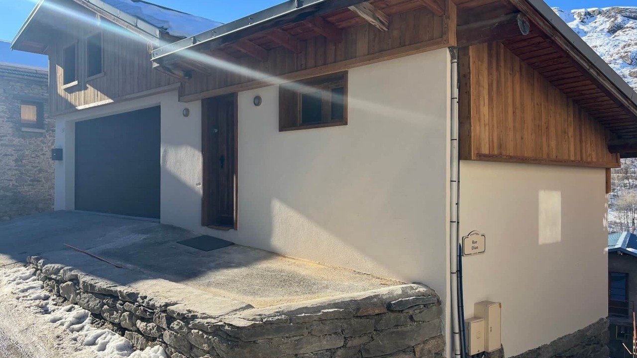 Photo of Outdoor in Praranger