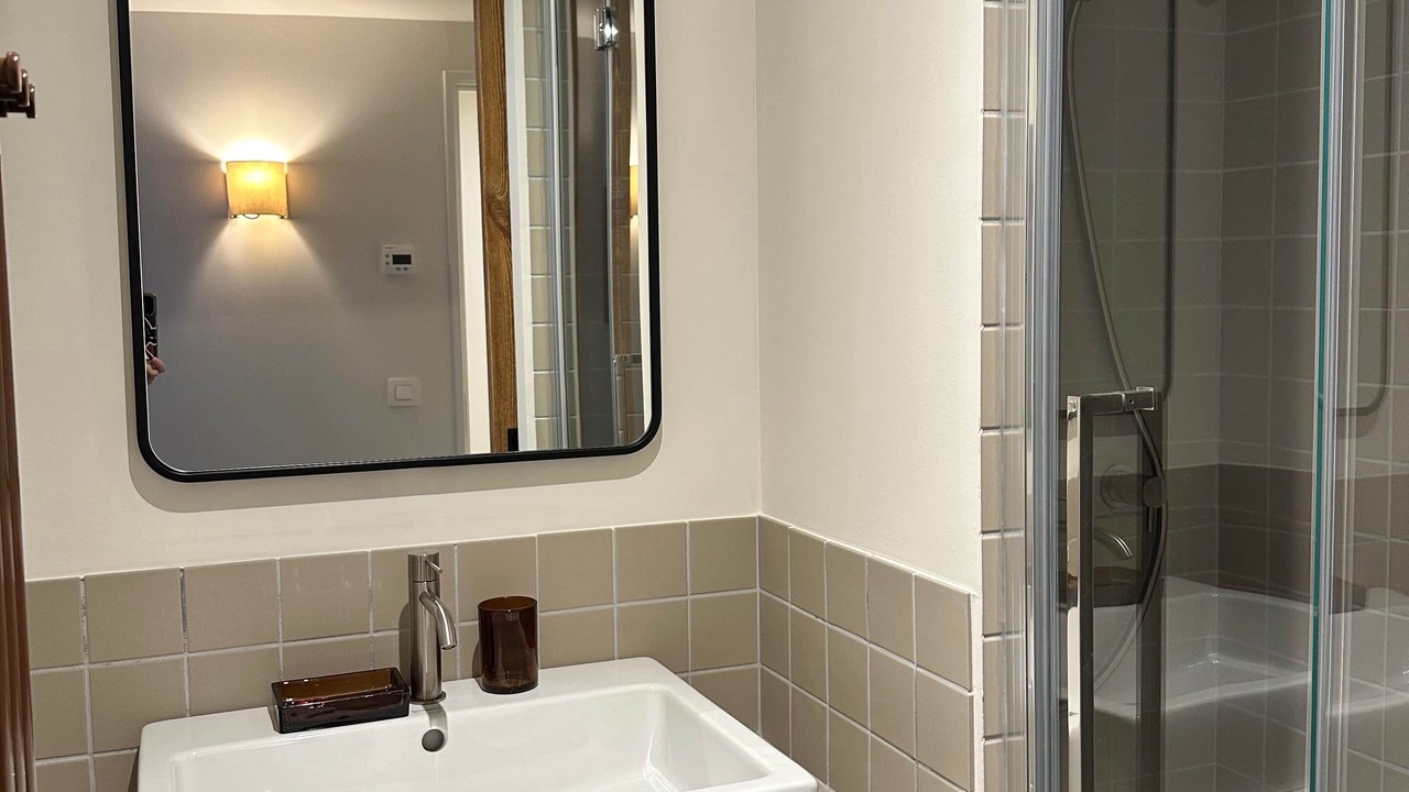 Photo of Bathroom in Praranger