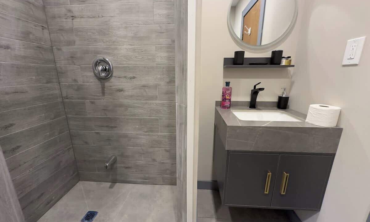 Photo of Bathroom in Carling