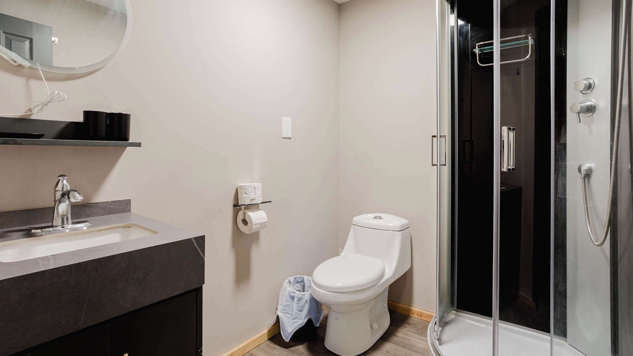 Photo of Bathroom in Carling