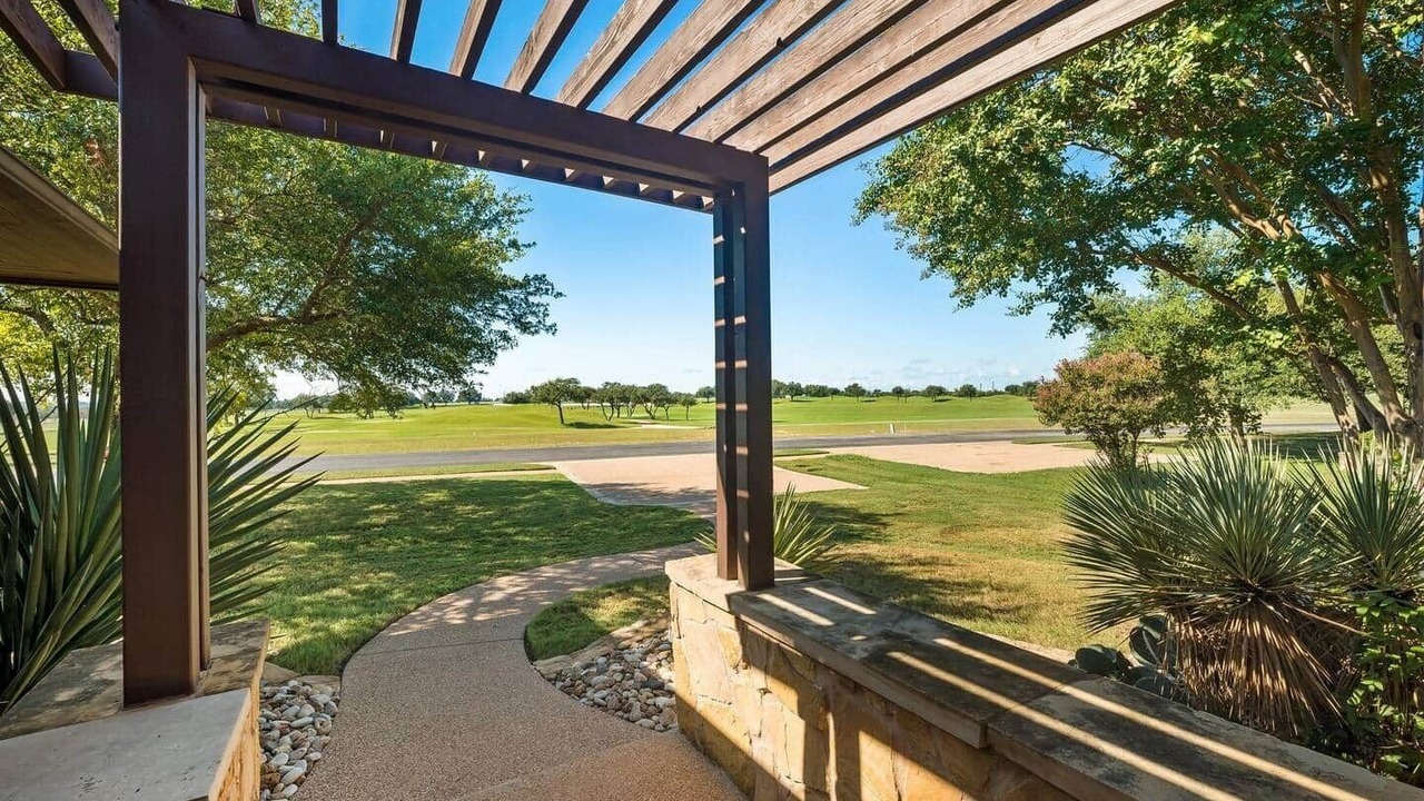 Photo of Outdoor in Lakecliff On Lake Travis