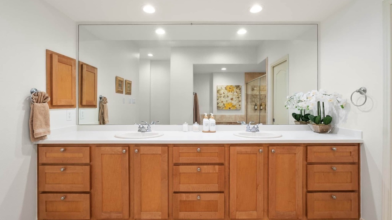 Photo of Bathroom in Lakecliff On Lake Travis