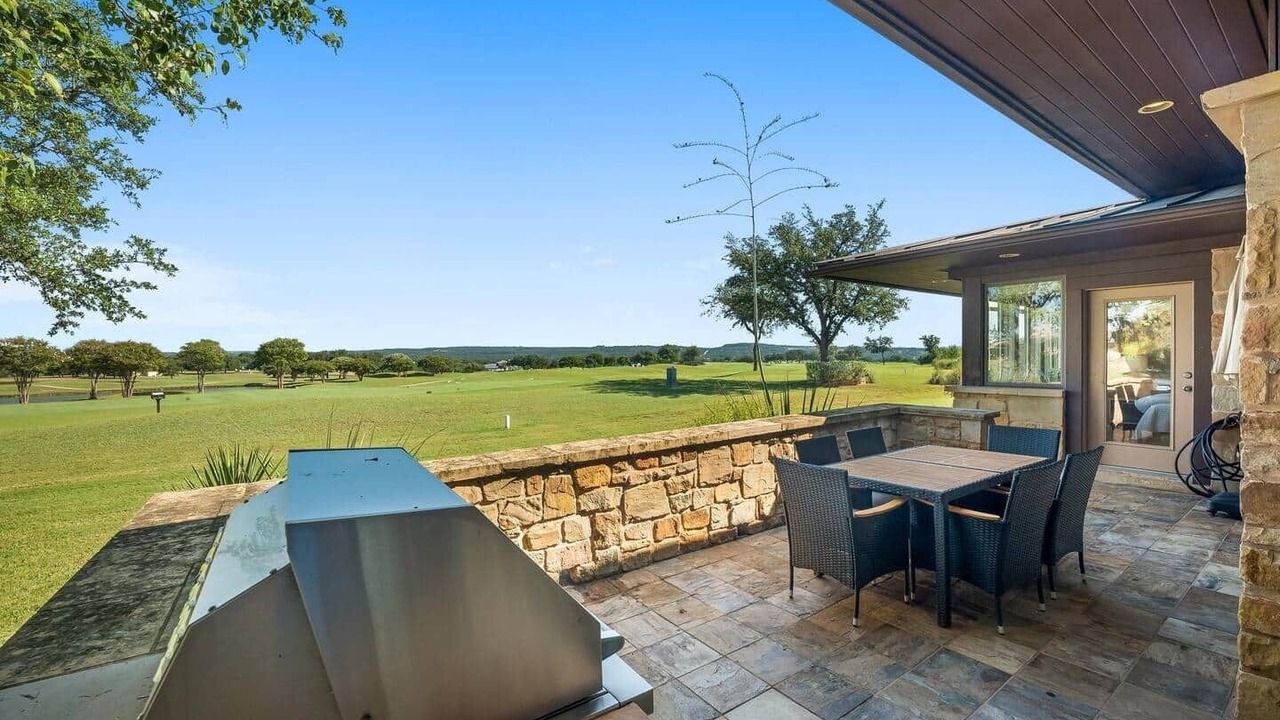 Photo of Outdoor in Lakecliff On Lake Travis