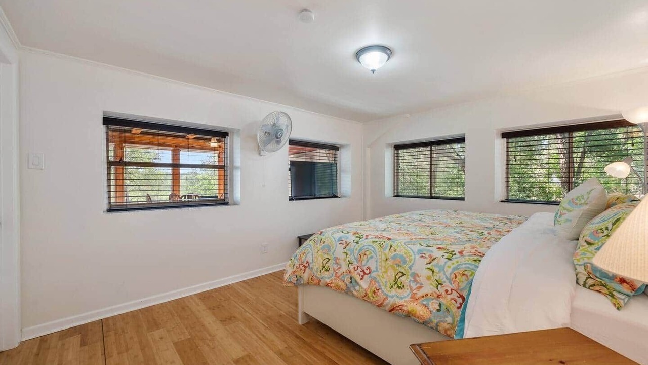 Photo of Bedroom in Spicewood