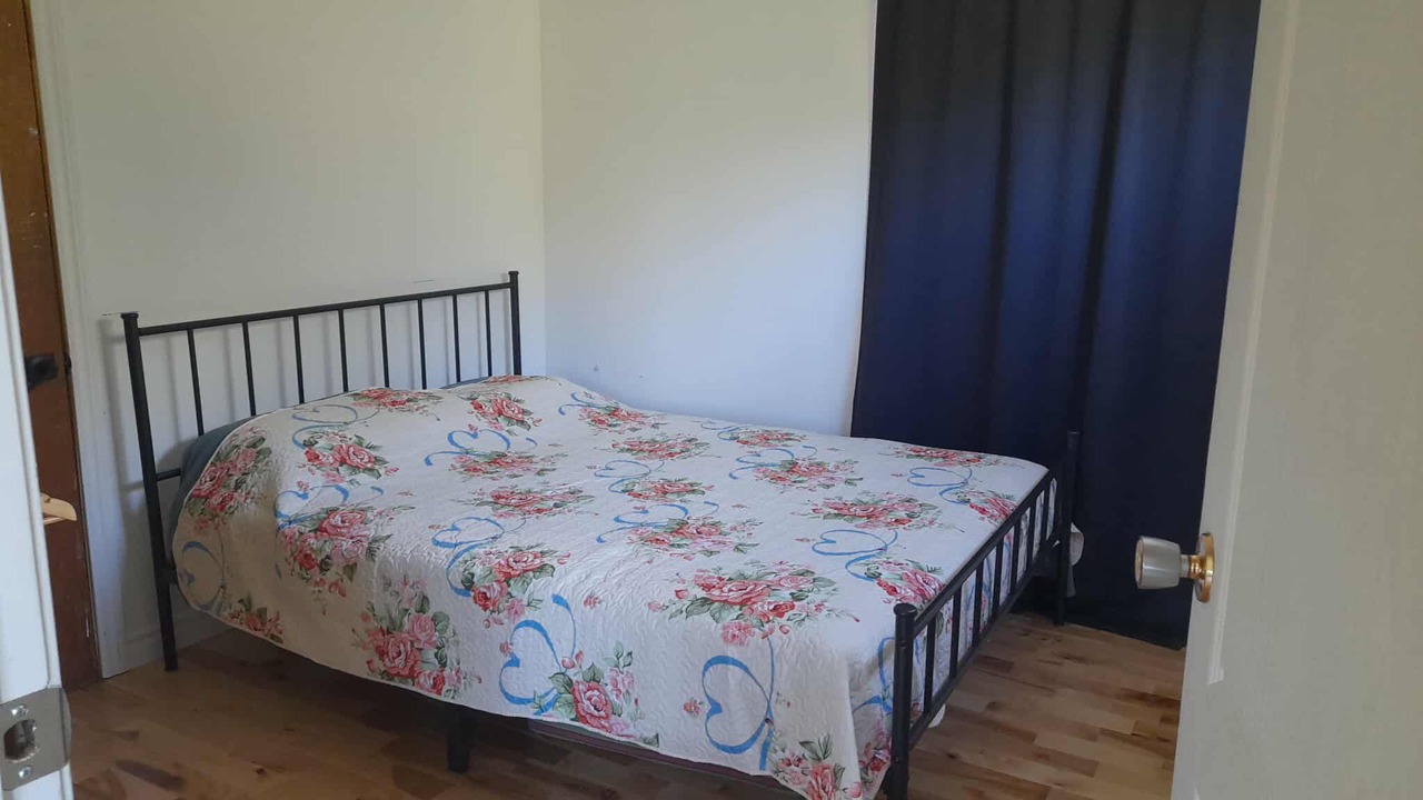 Photo of Bedroom in Duhamel