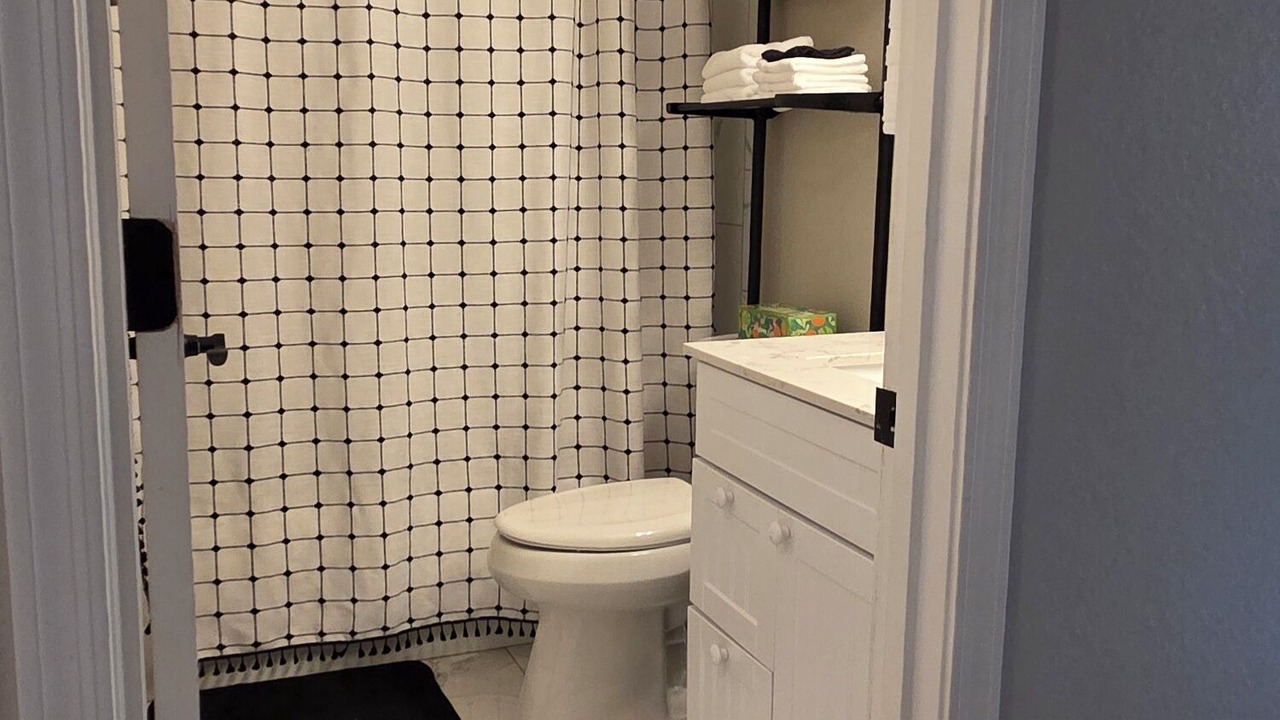 Photo of Bathroom in Suncliff