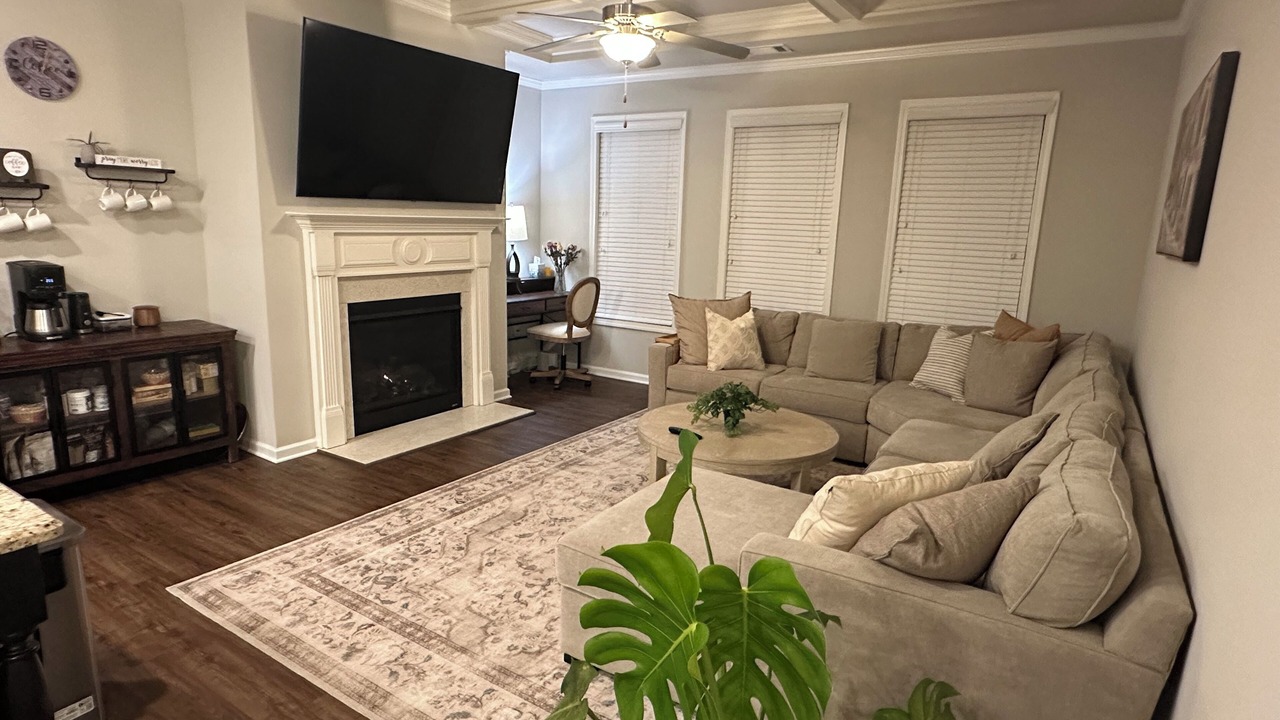 Photo of Livingroom in Buford