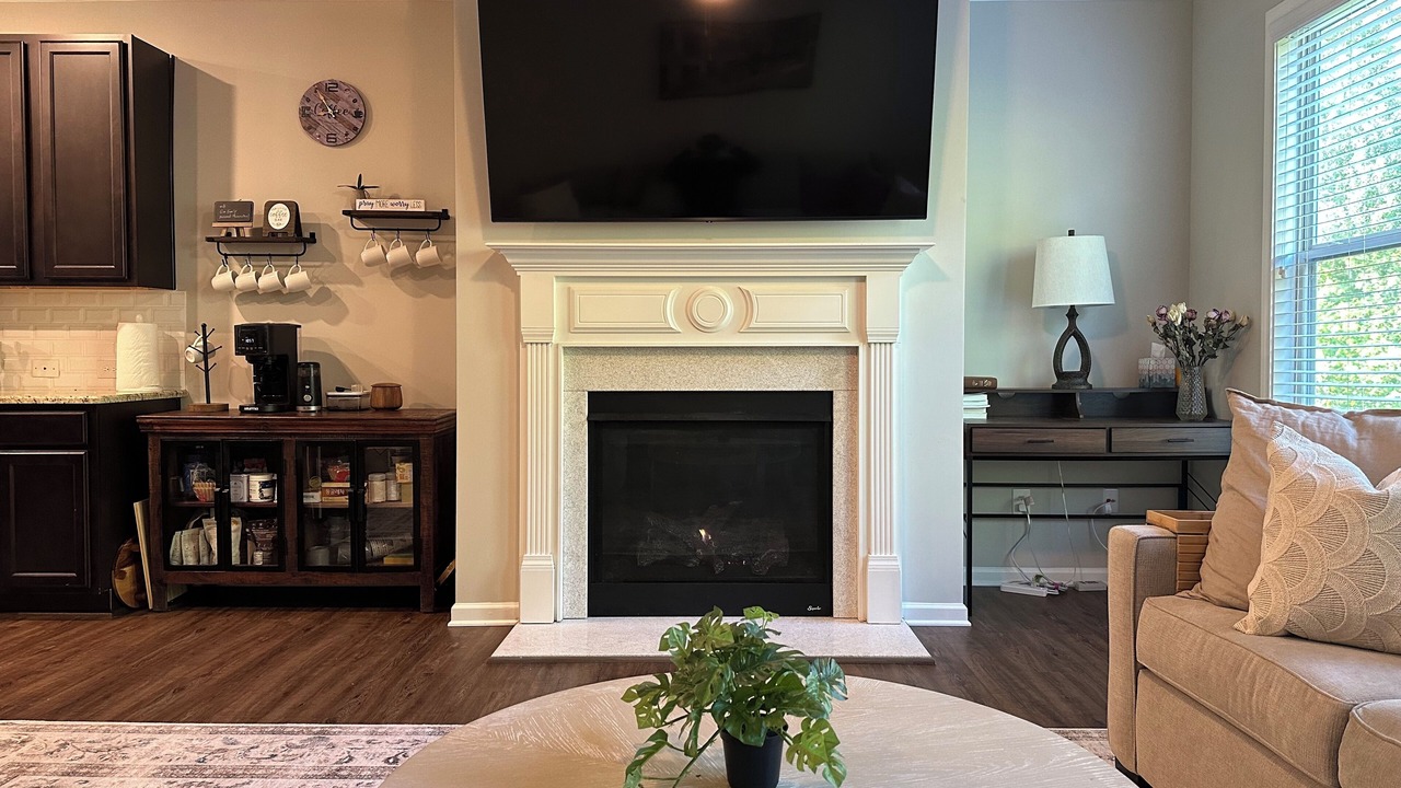 Photo of Livingroom in Buford