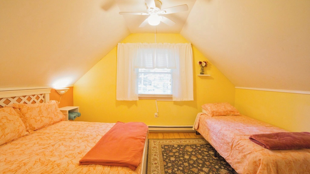 Photo of Bedroom in Greentown
