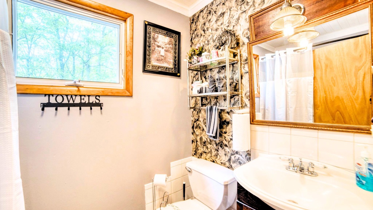 Photo of Bathroom in Greentown