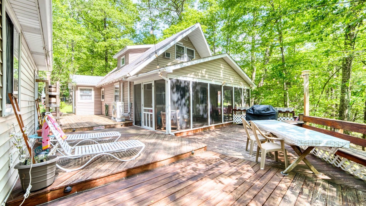 Photo of Outdoor in Greentown