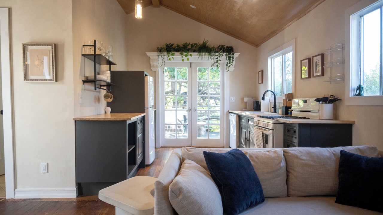 Photo of Livingroom in Silver Lake