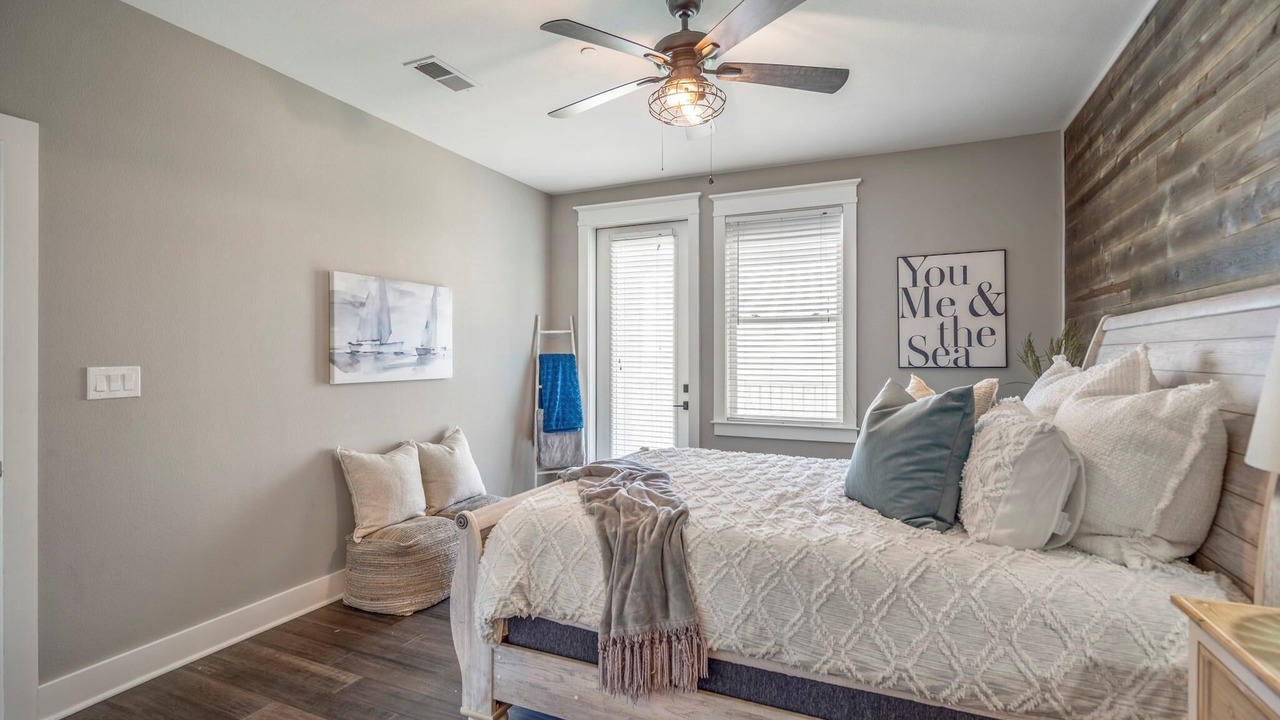 Photo of Bedroom in Red Fish Cove