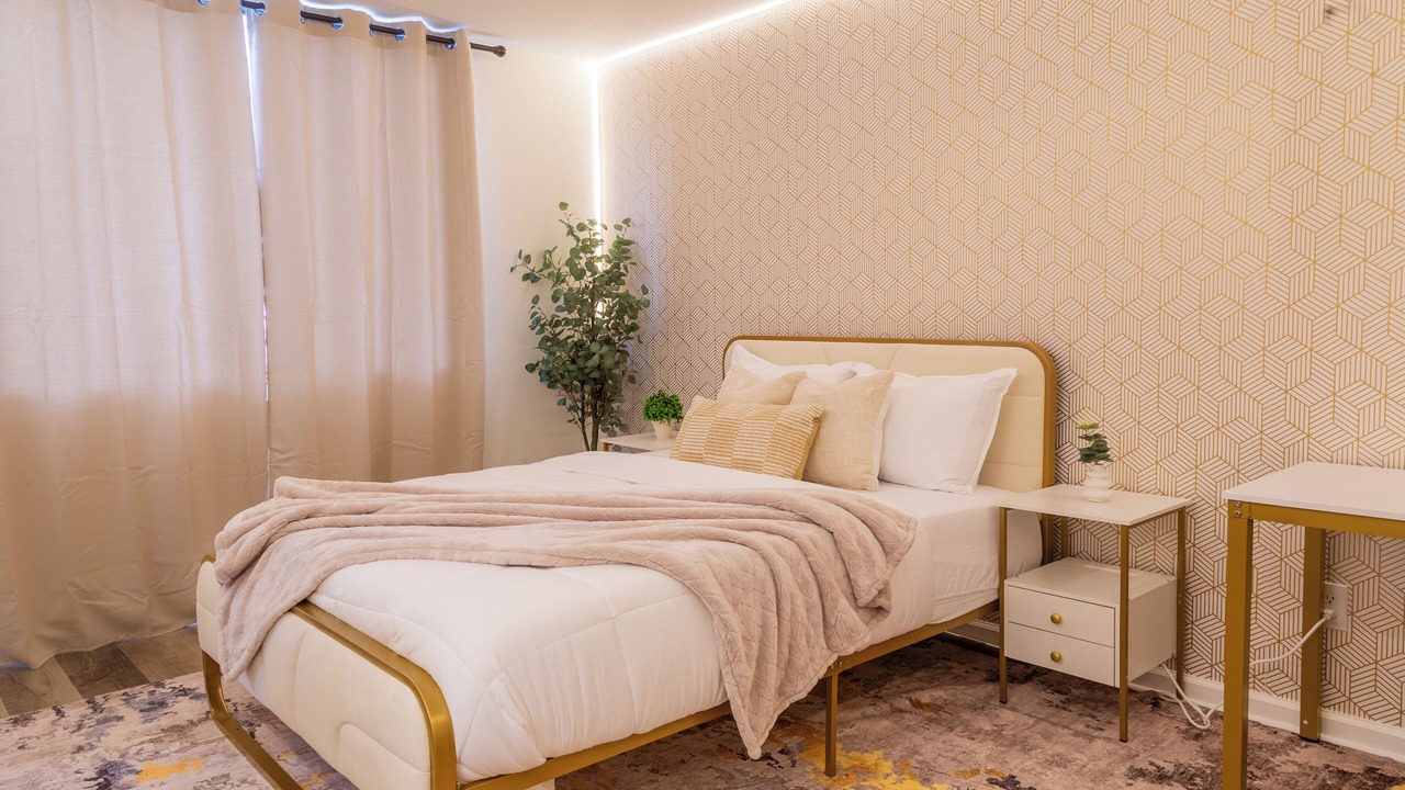 Photo of Bedroom in Alexandria West