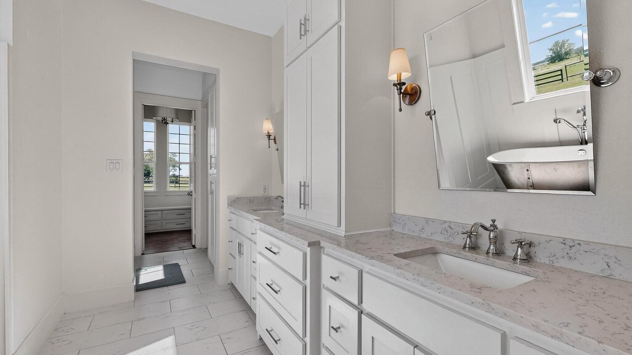 Photo of Bathroom in Whitesboro
