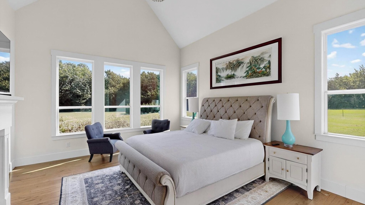 Photo of Bedroom in Whitesboro