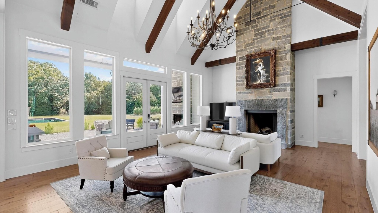 Photo of Livingroom in Whitesboro