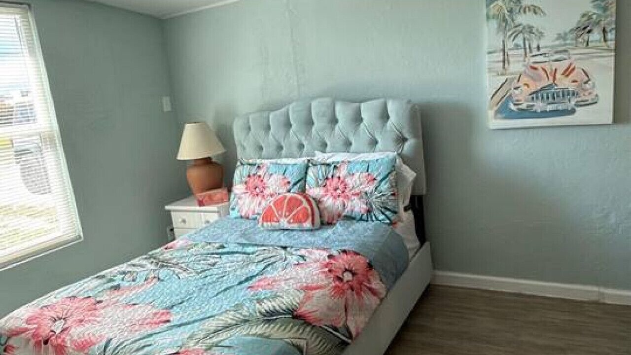 Photo of Bedroom in Parsuns To Cocoa Beach