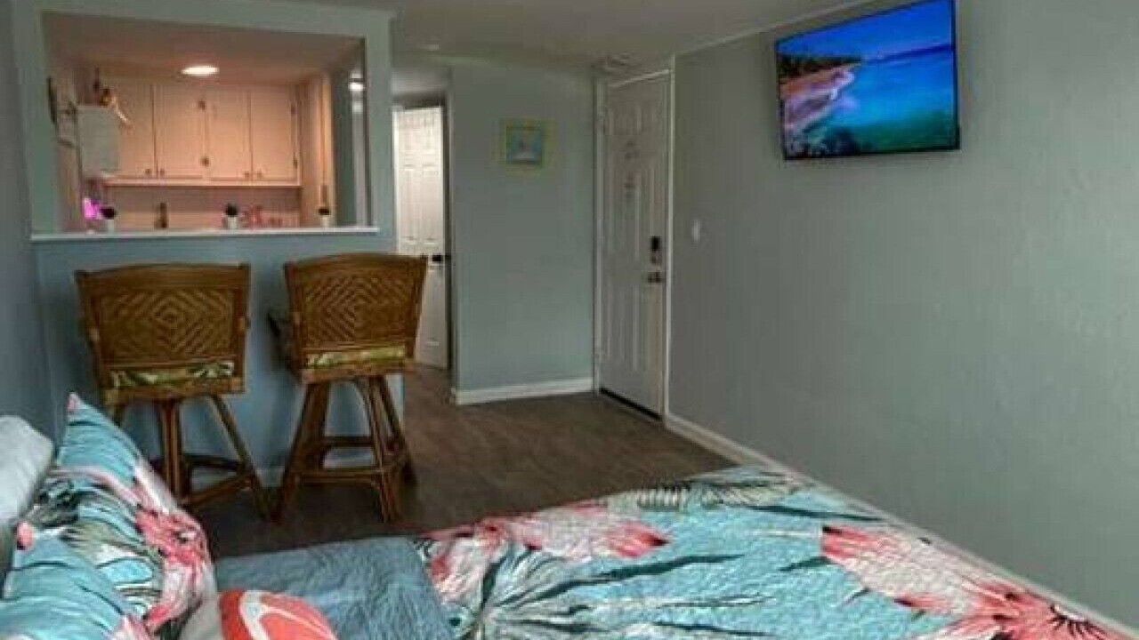 Photo of Bedroom in Parsuns To Cocoa Beach