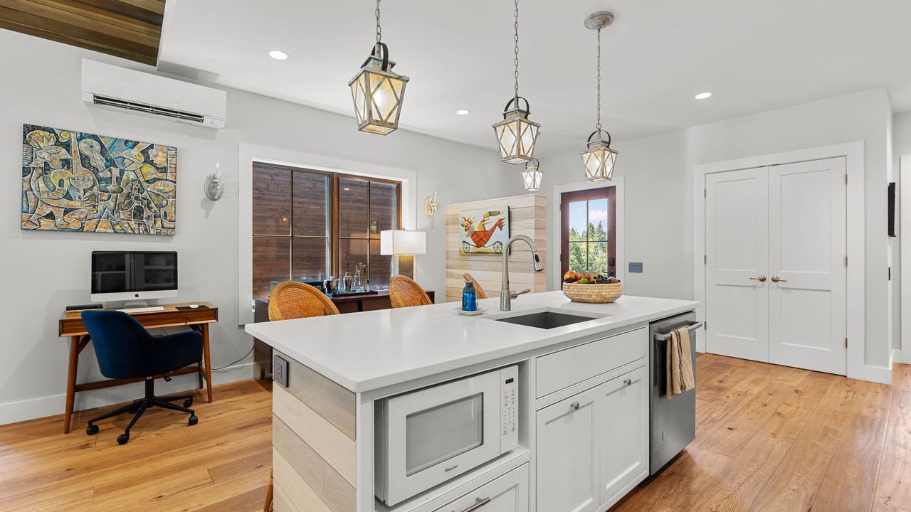 Photo of Kitchen in Cascade Locks