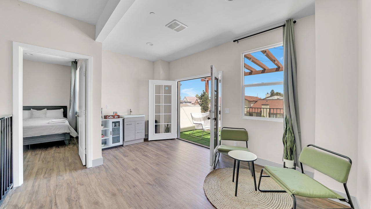 Photo of Bedroom in Midway City