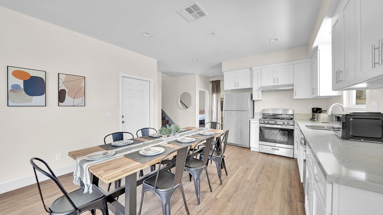 Photo of Kitchen in Midway City