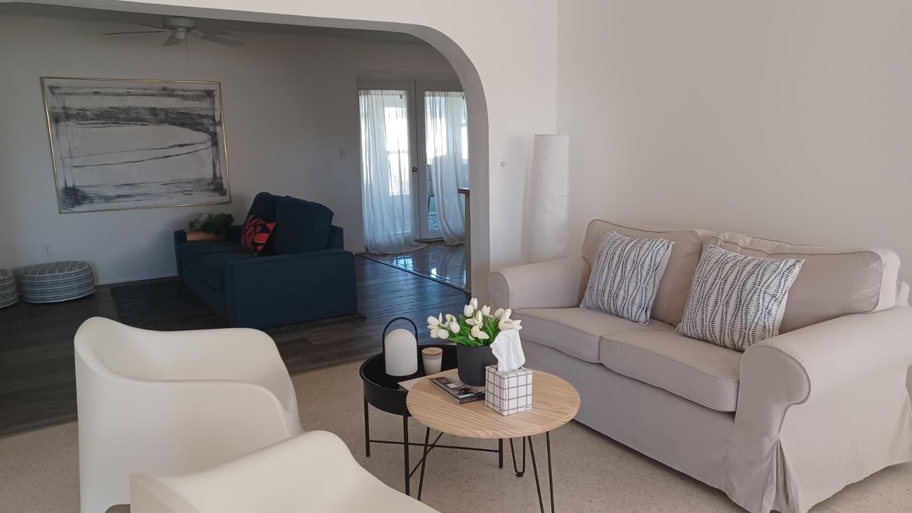 Photo of Livingroom in Venice Gardens