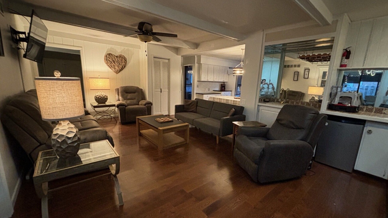 Photo of Livingroom in Hutchinson