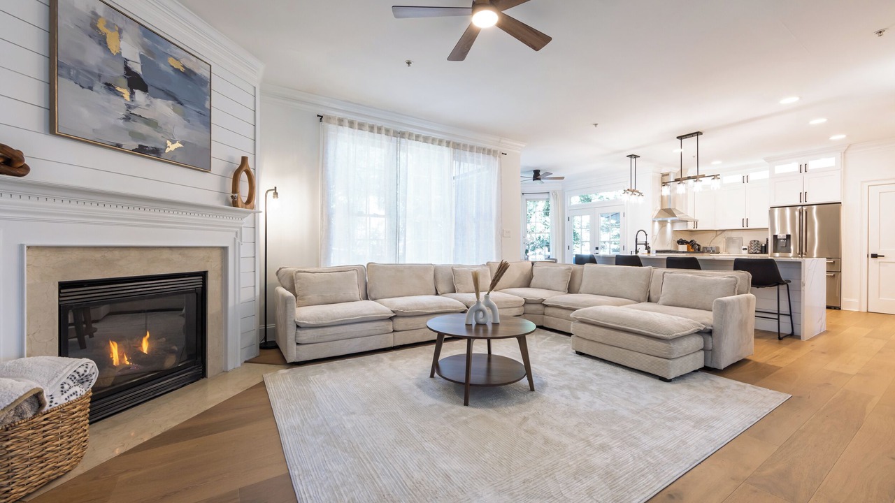 Photo of Livingroom in Chevy Chase