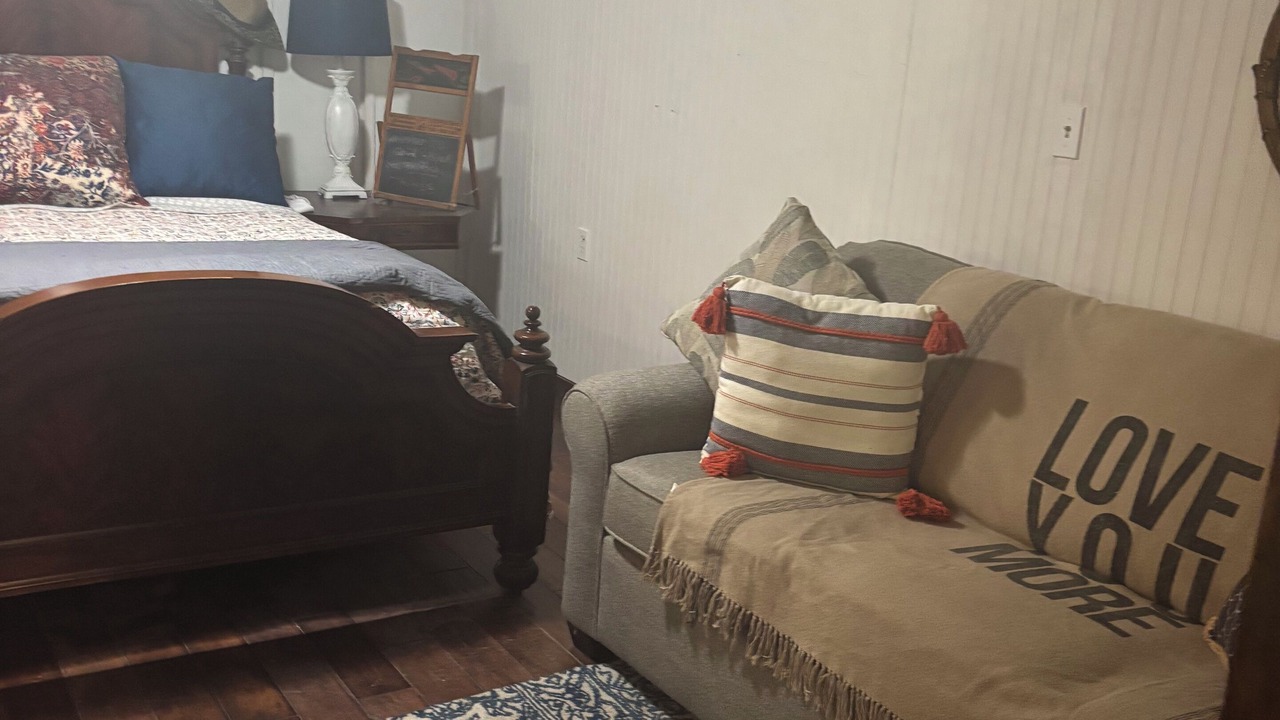 Photo of Livingroom in Fort Scott
