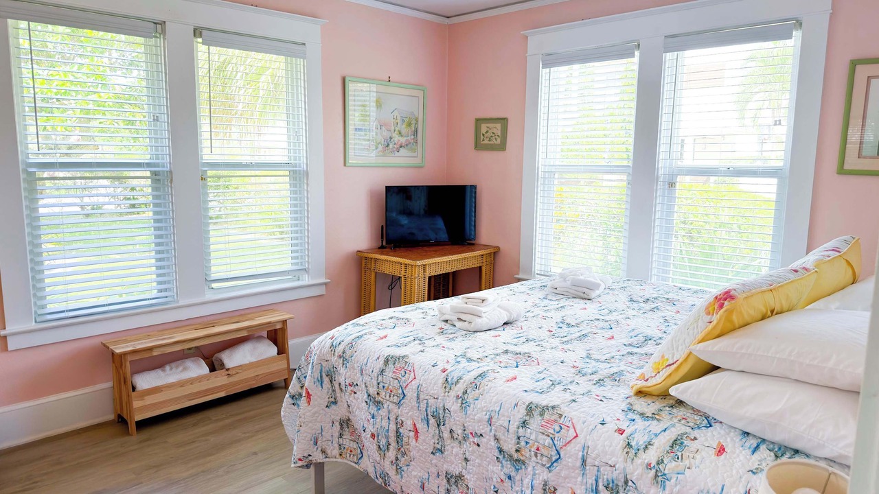 Photo of Bedroom in Tarpon River