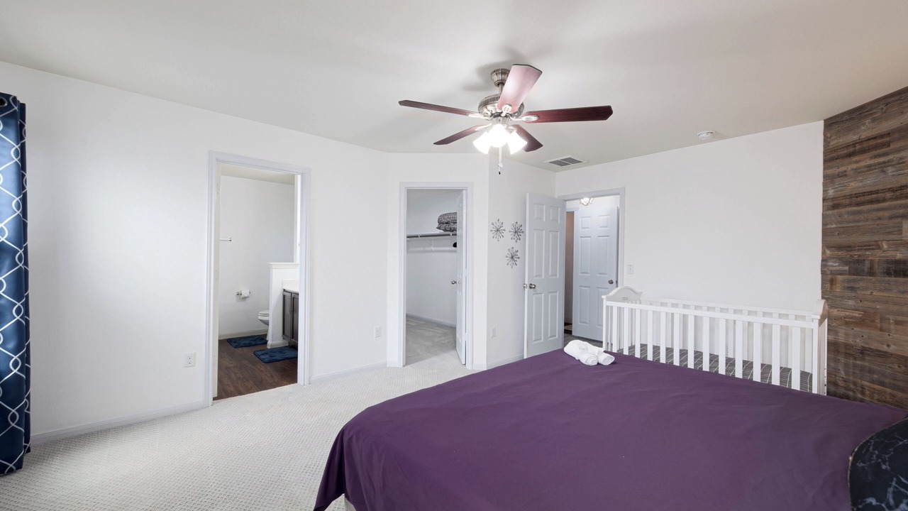 Photo of Bedroom in Kyle
