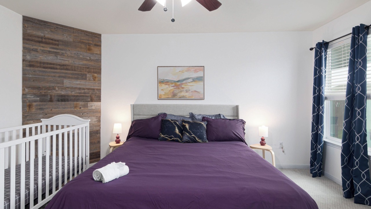 Photo of Bedroom in Kyle