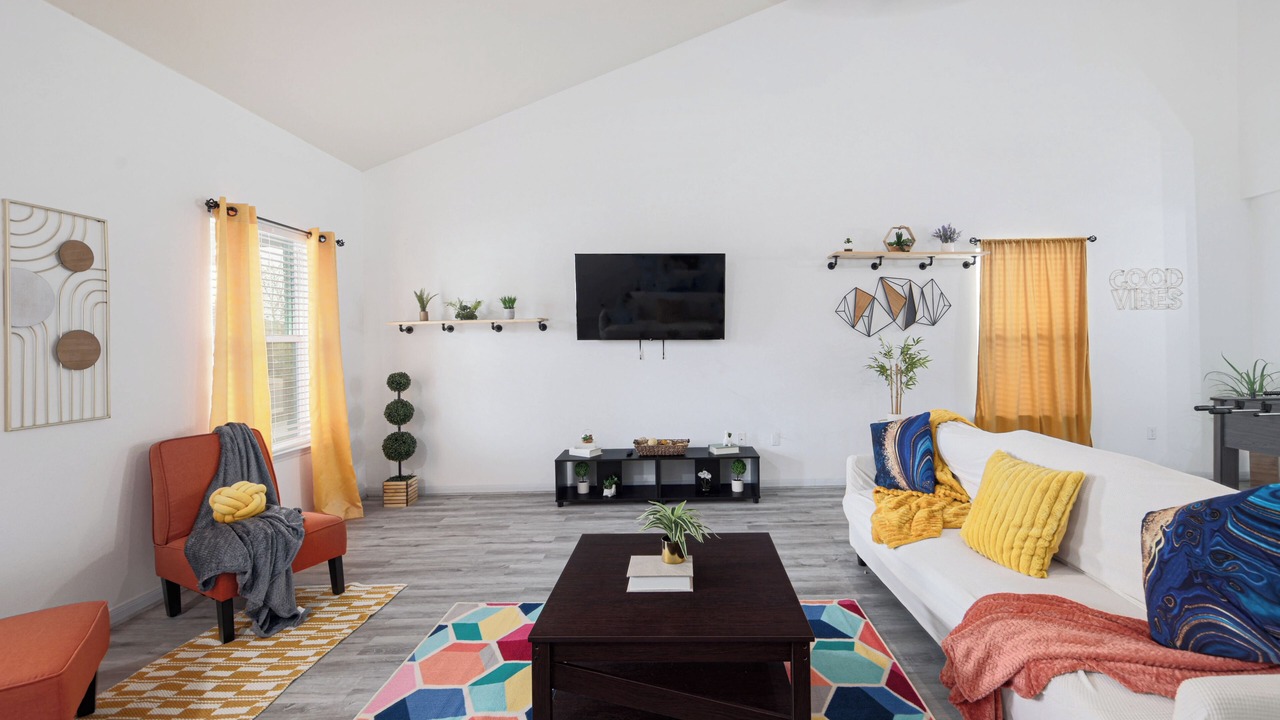 Photo of Livingroom in Kyle