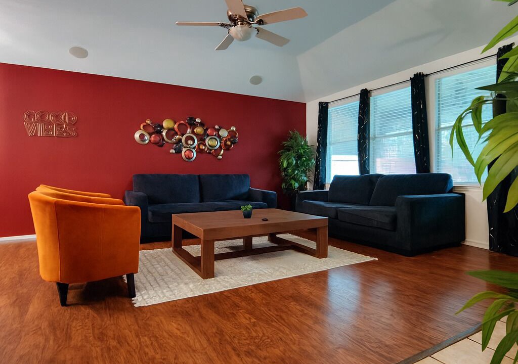 Photo of Livingroom in Aubrey
